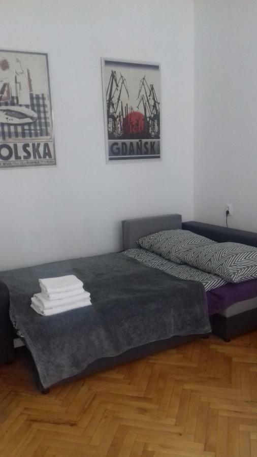Apartment In Old Town - View Of Mariacki Church Gdansk
